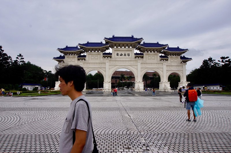 A stolen shot of Ohio in the main gate Chiang Kai Shek's Memorial Hall